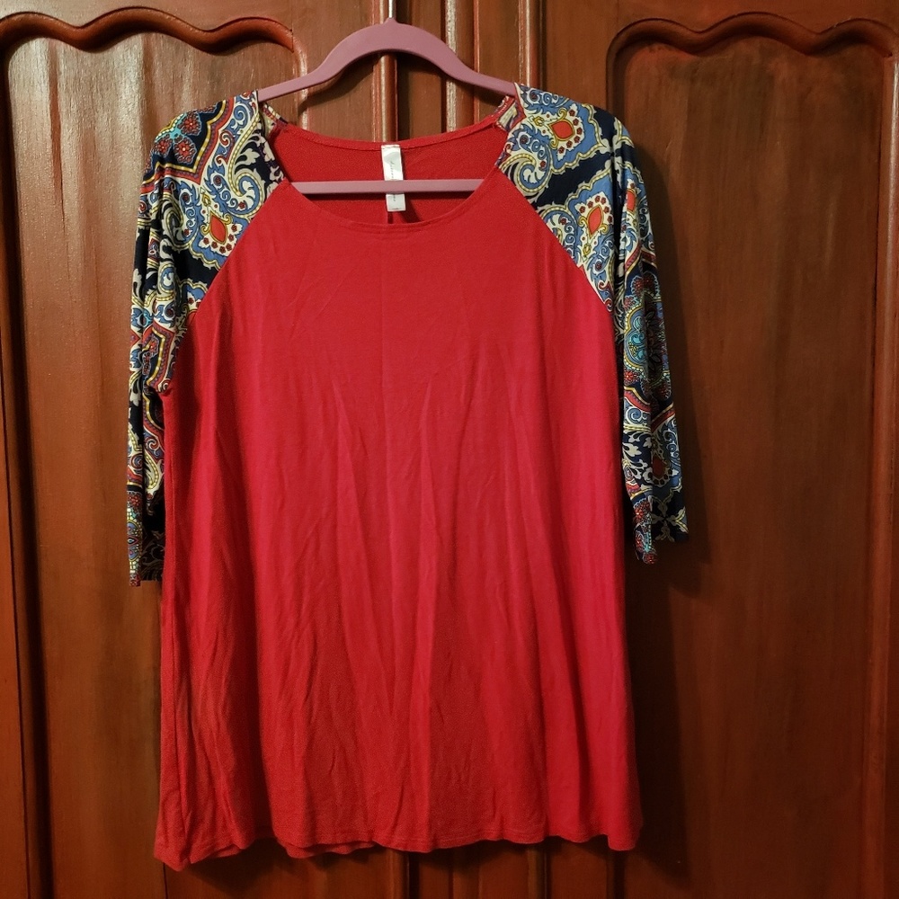 Raglan tee